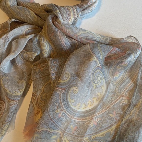 Etro silk scarf - Picture 4 of 4